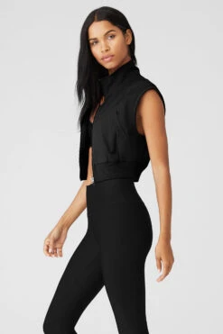 In Motion Vest - Black 8 In Motion Vest - Black -ALO ACTIVEWEAR SALE W4477R 01 b1 s1 a3 1 m18