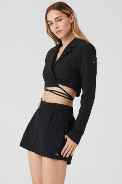 Cropped Status Blazer - Black -ALO ACTIVEWEAR SALE W4489R 01 b1 s1 a2 1 m89 0d5da36e 32b4 42c9 bd06 d1fdf912ebaf