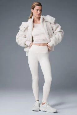 Foxy Sherpa Jacket - Ivory -ALO ACTIVEWEAR SALE W4493R 03299 b1 s1 a4 1 m91