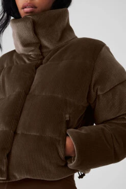 Ribbed Velour Gold Rush Puffer - Macchiato 11 Ribbed Velour Gold Rush Puffer - Macchiato -ALO ACTIVEWEAR SALE W4497R 05614 b1 s1 a4 2 m18