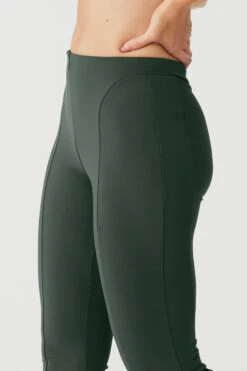 High-Waist Zip It Flare Legging - Dark Cactus 9 High-Waist Zip It Flare Legging - Dark Cactus -ALO ACTIVEWEAR SALE W51030R 04059 b1 s1 a4 1 m89