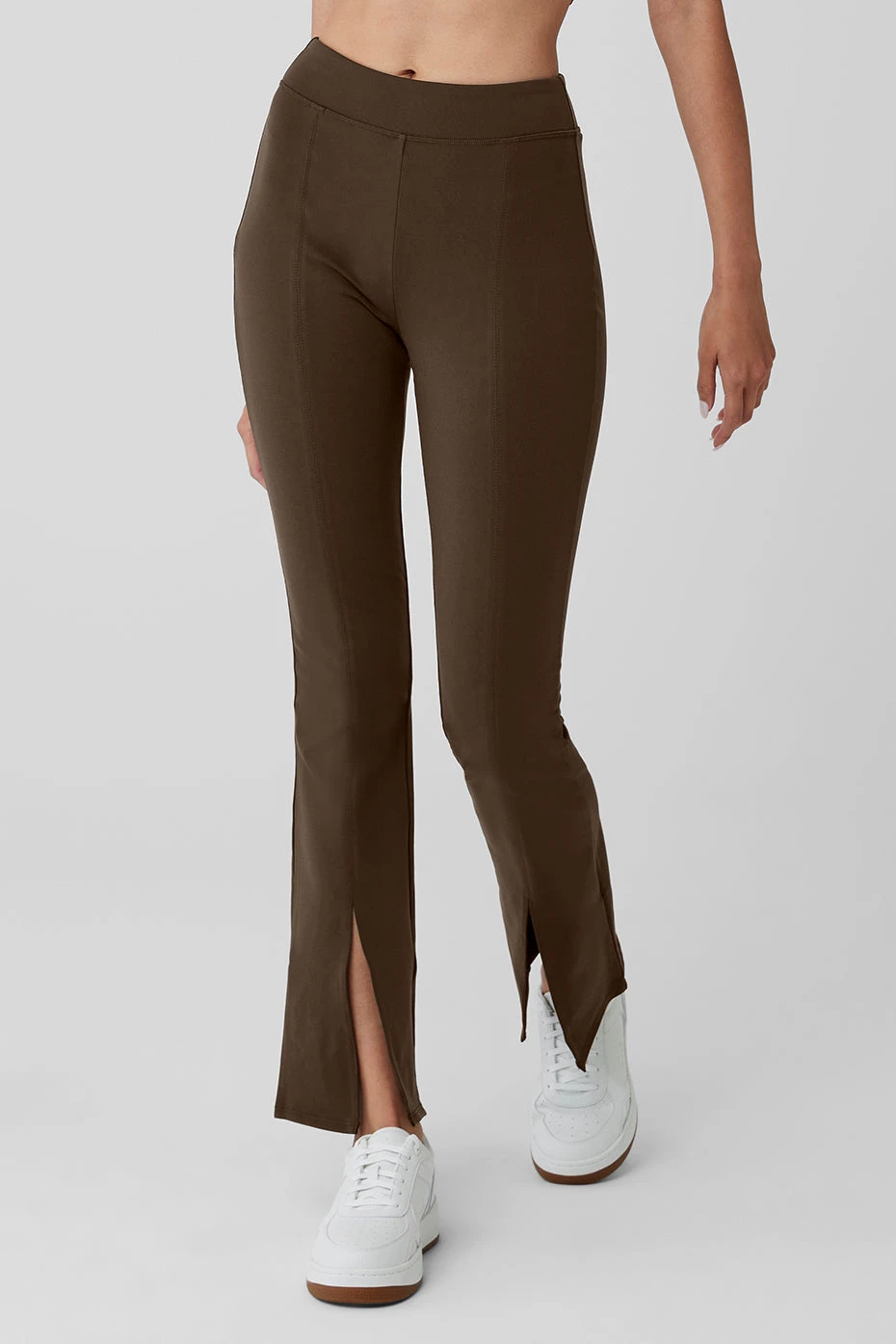 Airbrush High-Waist 7/8 Flutter Legging - Espresso 3 Airbrush High-Waist 7/8 Flutter Legging - Espresso