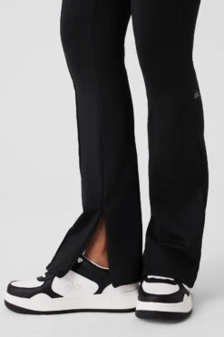 High-Waist 7/8 Zip It Flare Legging - Black -ALO ACTIVEWEAR SALE W51115R 01 b1 s1 a4 2 m125