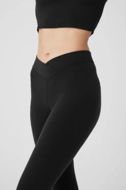 Airbrush V-Cut Define Capri - Black -ALO ACTIVEWEAR SALE W51164R 01 b1 s1 a4 1 m54