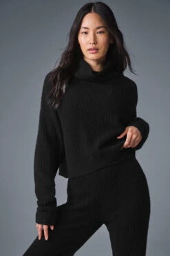 Cashmere High-Waist Plush Waffle Pant - Black 8 Cashmere High-Waist Plush Waffle Pant - Black -ALO ACTIVEWEAR SALE W51286R 01 b1 s1 a3 1 m191