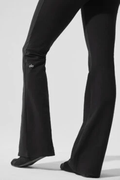Sway Bootcut Sweatpant - Black -ALO ACTIVEWEAR SALE W51304R 01 b1 s1 a4 1 m206