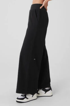 Polar Fleece High-Waist Snowdrift Wide Leg Pant - Black 9 Polar Fleece High-Waist Snowdrift Wide Leg Pant - Black -ALO ACTIVEWEAR SALE W51379R 01 b1 s1 a2 1 m54