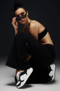 Polar Fleece High-Waist Snowdrift Wide Leg Pant - Black 11 Polar Fleece High-Waist Snowdrift Wide Leg Pant - Black -ALO ACTIVEWEAR SALE W51379R 01 b2 s1 a1 m171 c6b884b7 2b4e 4b03 b6f2 6b26c56639b4