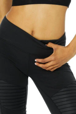 Moto Legging - Black/Black Glossy 9 Moto Legging - Black/Black Glossy -ALO ACTIVEWEAR SALE W5434R 00785 b1 s1 a4 1 M70