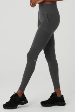 High-Waist Cargo Legging - Anthracite 8 High-Waist Cargo Legging - Anthracite -ALO ACTIVEWEAR SALE W5874R 02125 b1 s1 a3 1 m100