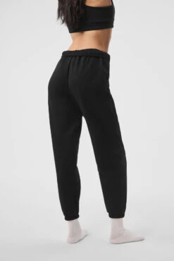 Accolade Sweatpant - Black 10 Accolade Sweatpant - Black -ALO ACTIVEWEAR SALE W5942RG 01 b1 s1 a4 1 m54