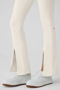 Airbrush High-Waist Flutter Legging - Ivory -ALO ACTIVEWEAR SALE W5946R 03299 b1 s1 a4 1 m54