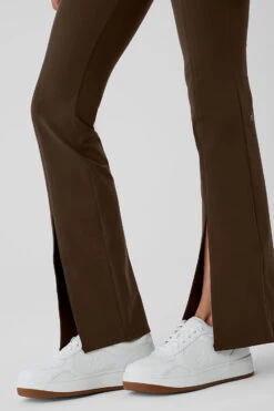 Airbrush High-Waist Flutter Legging - Espresso 10 Airbrush High-Waist Flutter Legging - Espresso -ALO ACTIVEWEAR SALE W5946R 04640 b1 s1 a4 1 m54