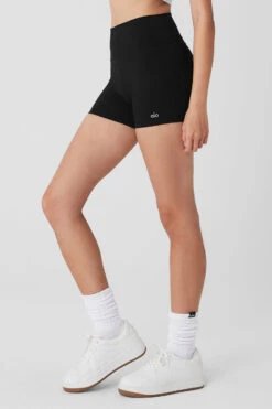 4" Vapor High-Waist Fierce Short - Black -ALO ACTIVEWEAR SALE W6231R 01 b1 s1 a3 1 m54