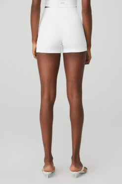 Goddess Ribbed High-Waist Hot Short - White -ALO ACTIVEWEAR SALE W6286R 00 b1 s1 a3 1 m100